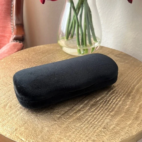 Gucci GG0538S gold cat eye women’s sunglasses, authentic NWT - Picture 14 of 15